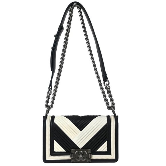 Chanel Black Chevron Lambskin Small Chain Shoulder Bag - Picture 1 of 10